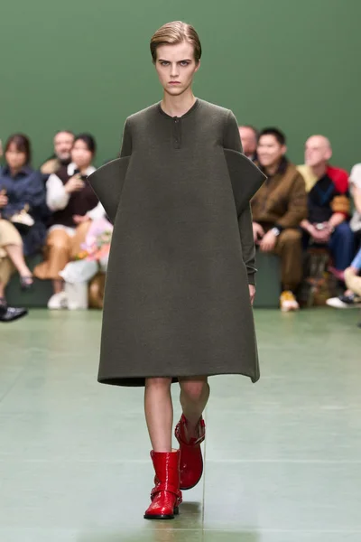 Look 9